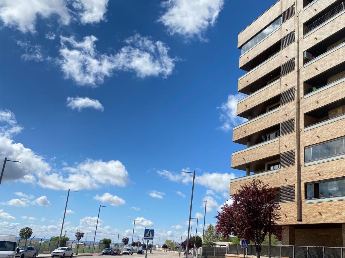 Aires De Toledo-Parque Warner Y Madrid En Familia Lägenhet Exteriör bild