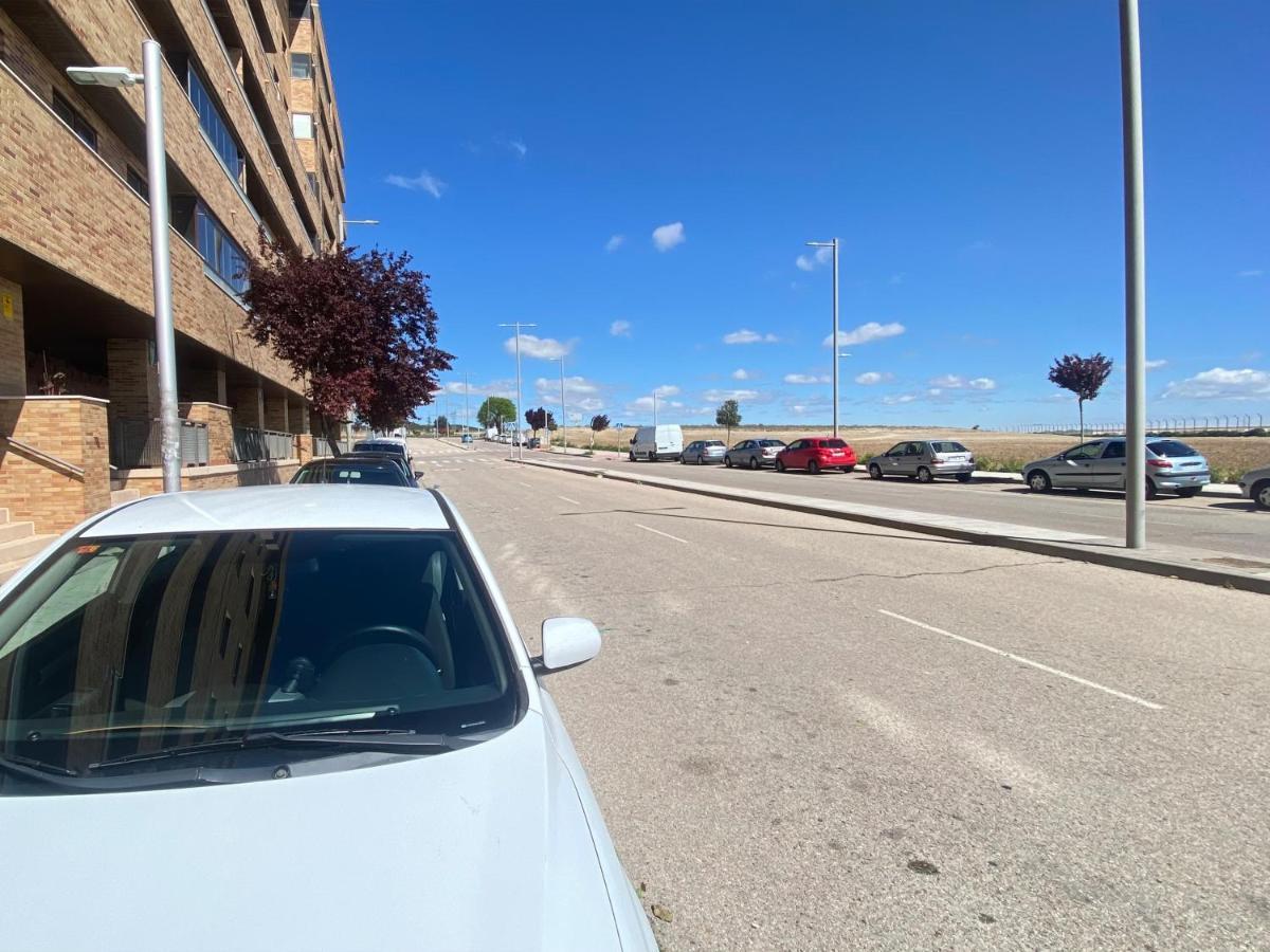 Aires De Toledo-Parque Warner Y Madrid En Familia Lägenhet Exteriör bild