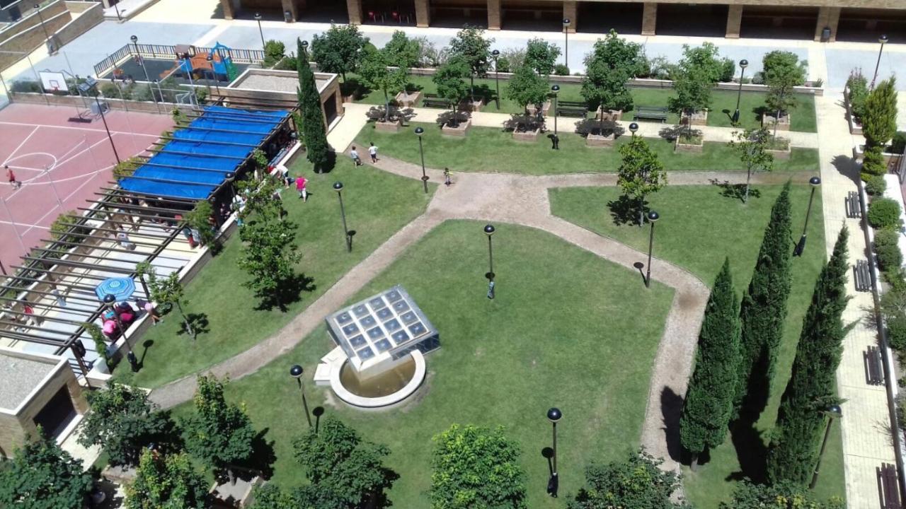 Aires De Toledo-Parque Warner Y Madrid En Familia Lägenhet Exteriör bild